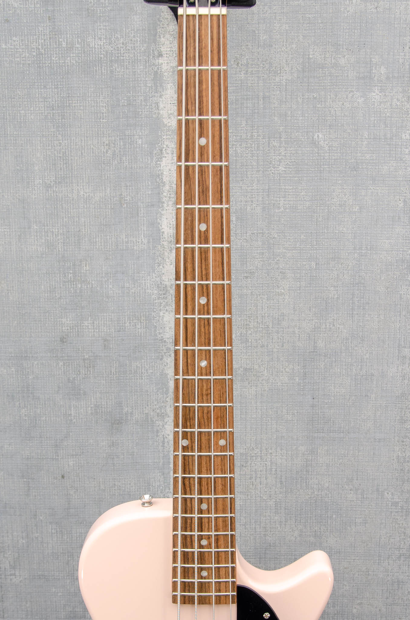 Gretsch G2220 Electromatic Junior Jet Bass II Short-Scale Shell Pink