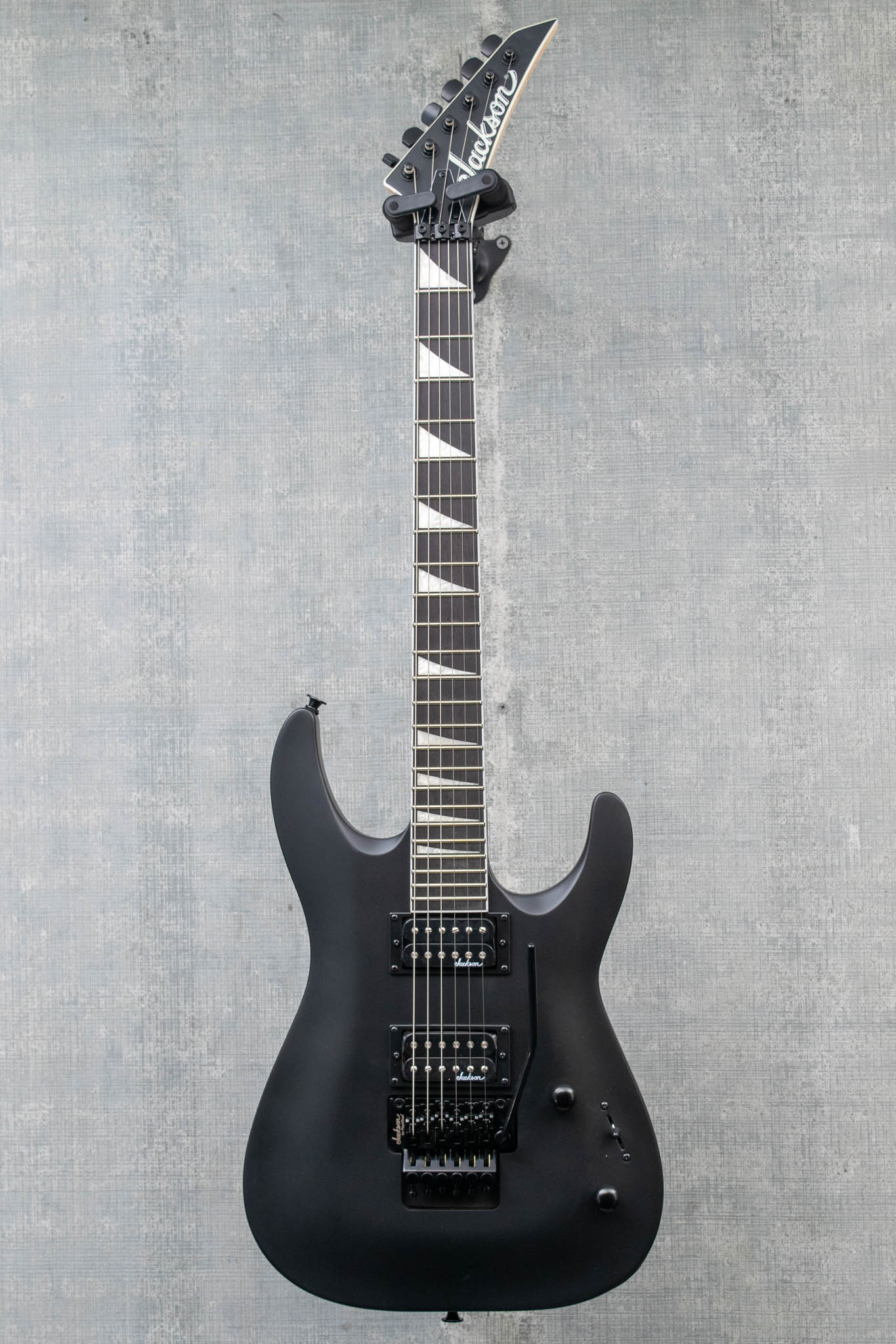 Jackson JS Series Dinky Arch Top JS32 DKA Satin Black