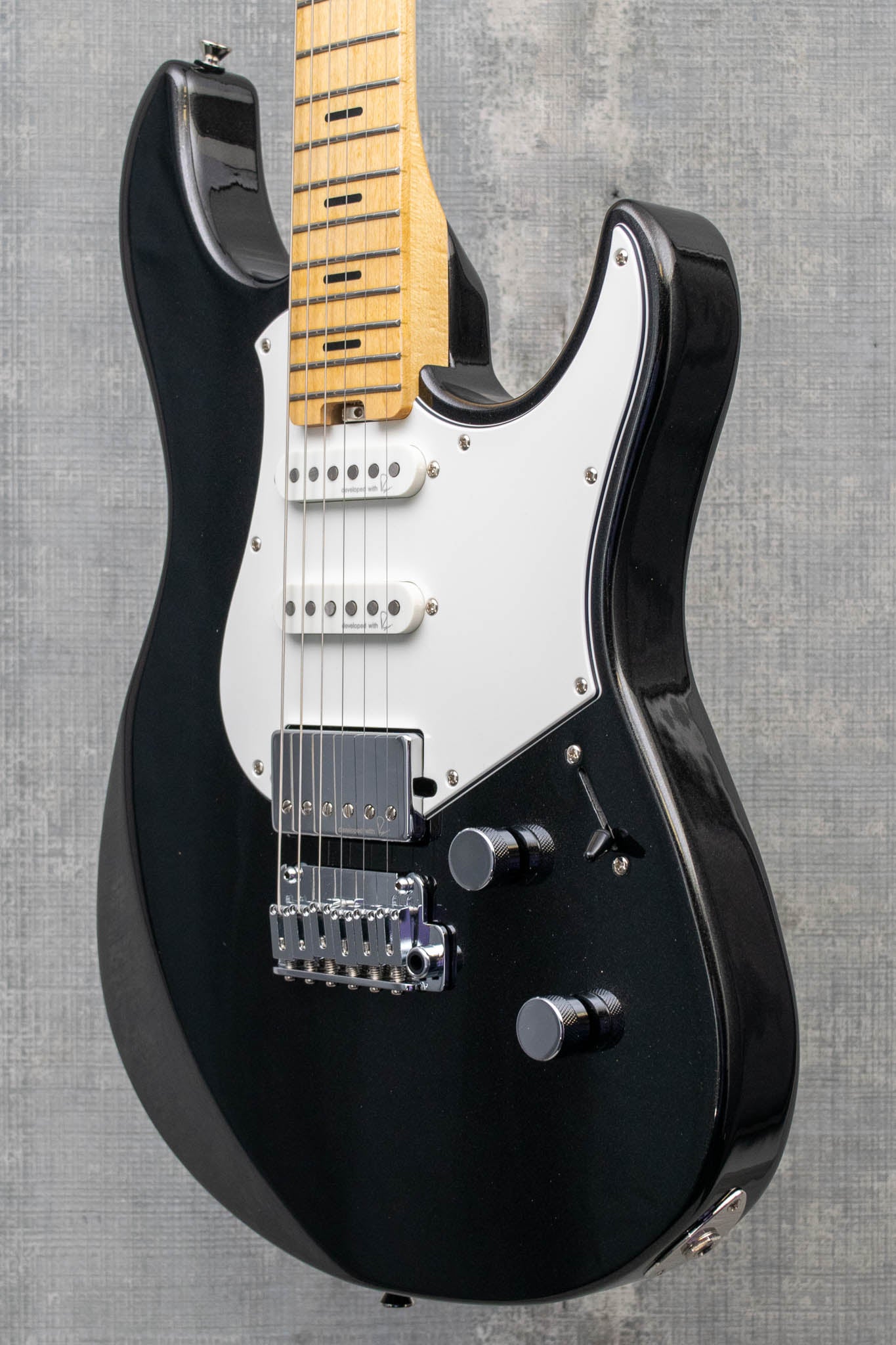 Yamaha Pacifica PACP12M Black Metallic Mint Condition