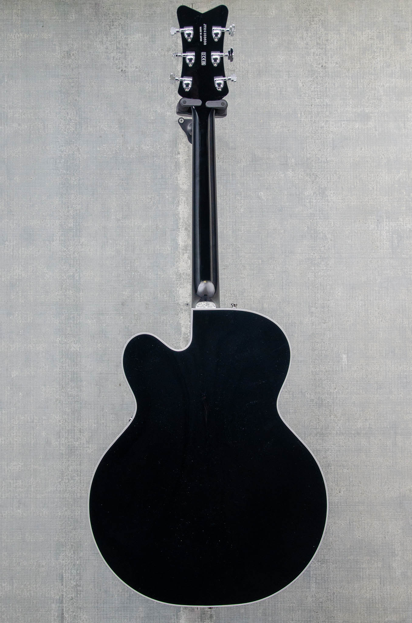 Gretsch Falcon Hollow Body with String-Thru Bigsby and Chrome Hardware Black