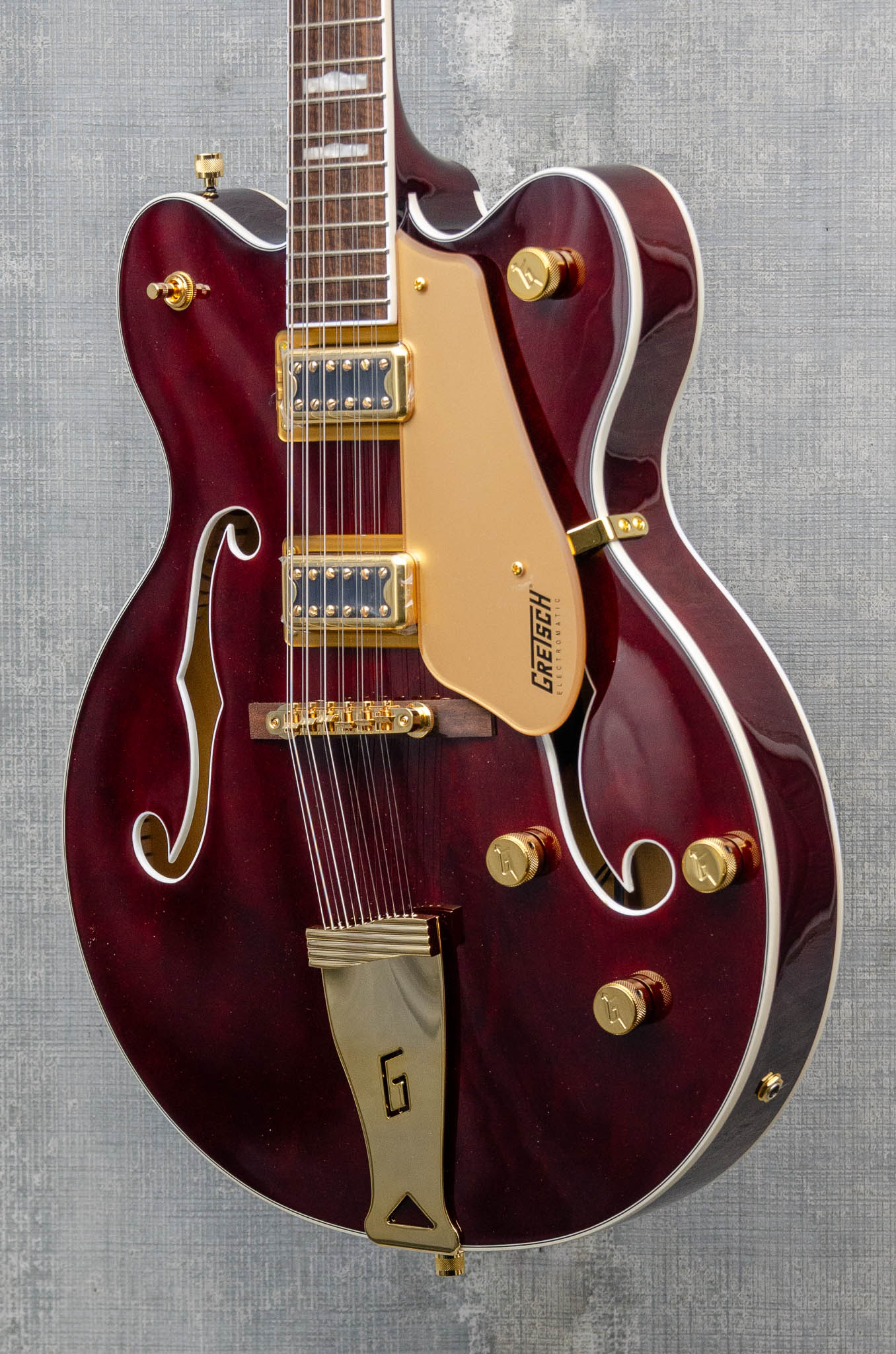 Gretsch G5422G-12 Electromatic Classic Hollow Body Double-Cut 12-String Walnut Stain Gold Hardware Guitar