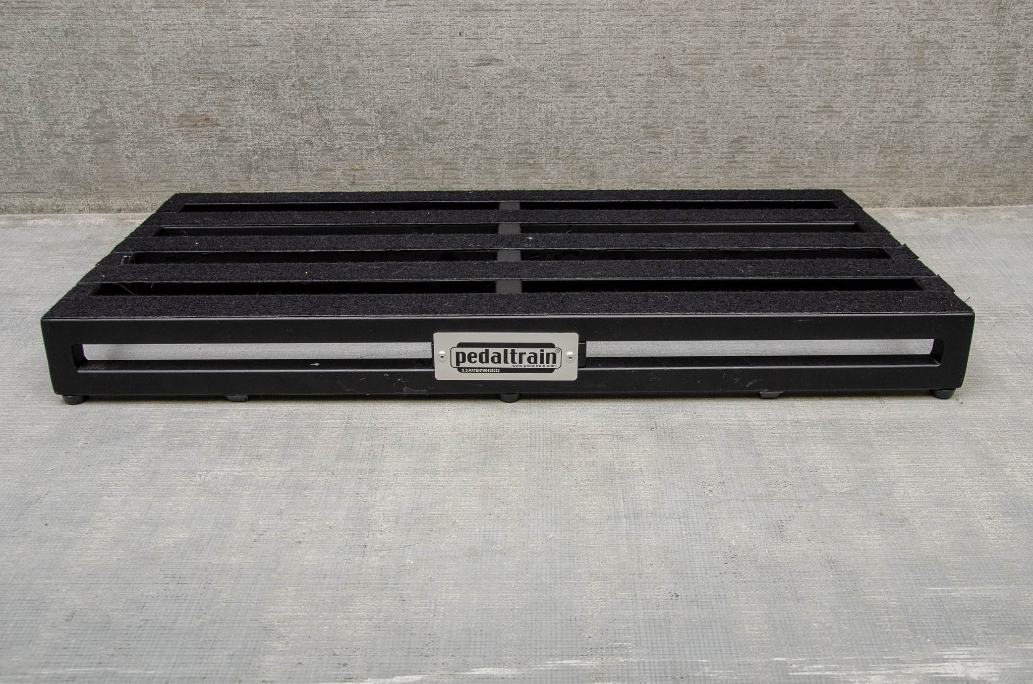 Used Pedaltrain PT-Pro Pedalboard (w/ Soft Case)