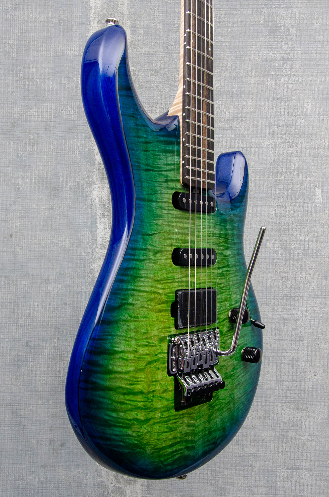Music Man Luke 4 HSS L4 BFR