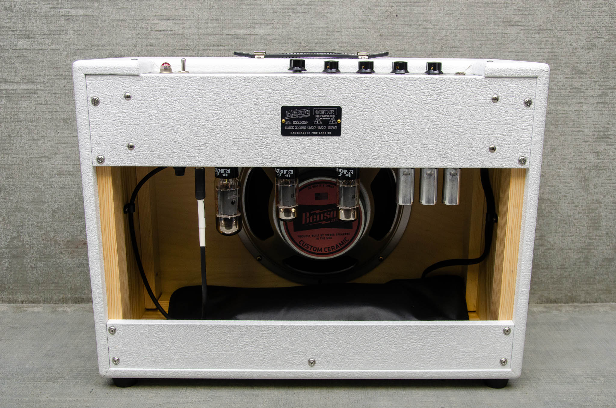 Benson Amps Monarch Reverb + 1x12 Combo White Tolex/Oxblood Grill