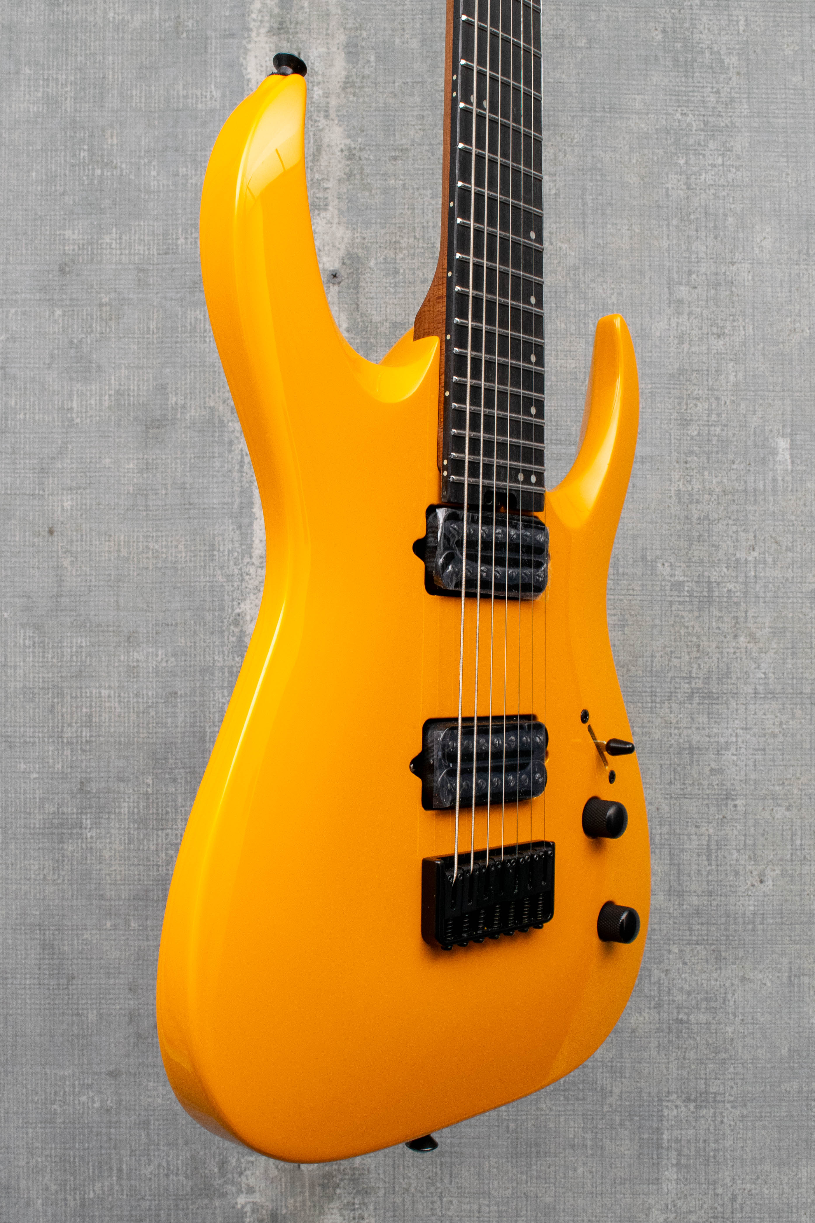 Jackson Pro Series Signature Misha Mansoor Juggernaut HT7 Signal Yellow