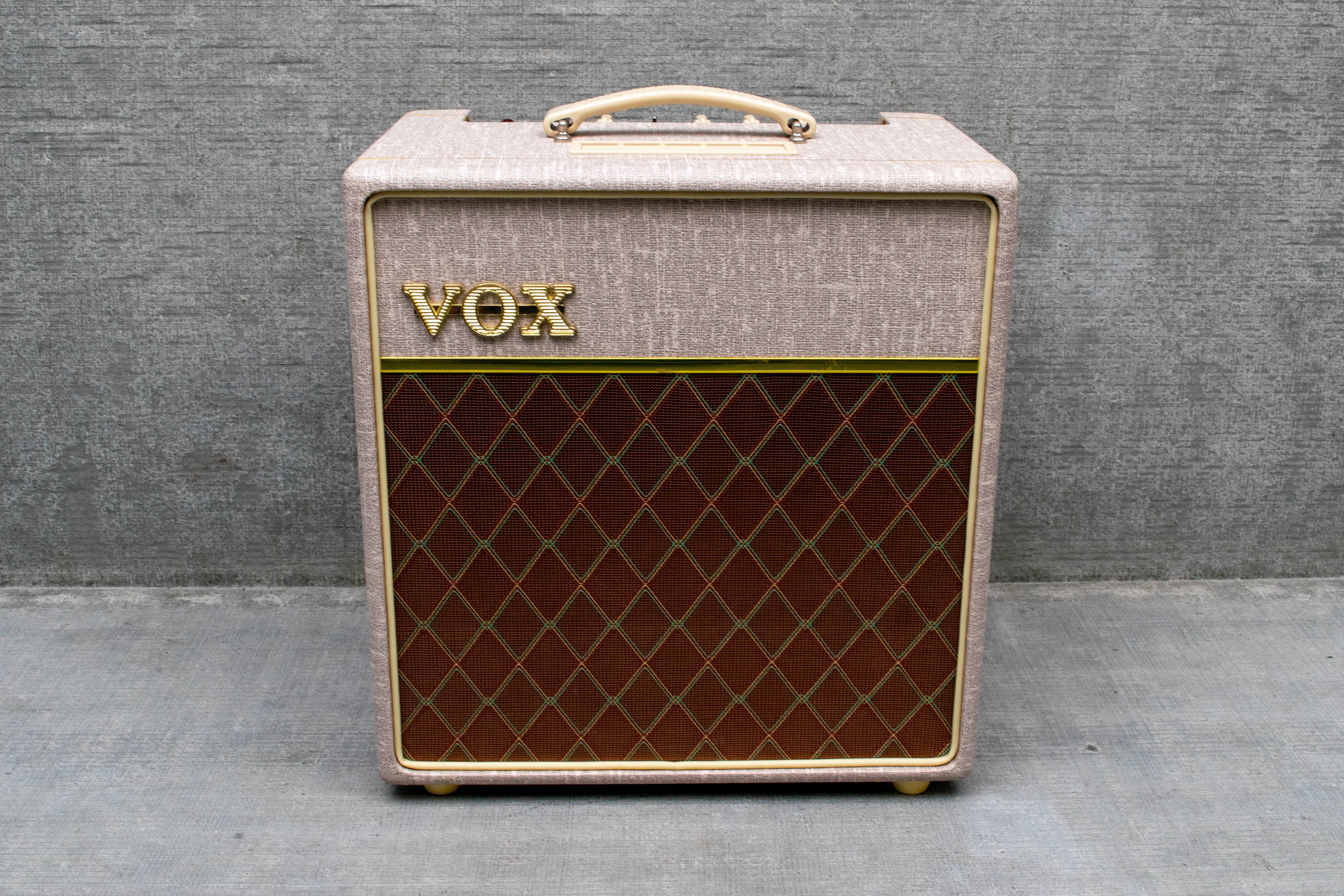 Used VOX AC4HW1