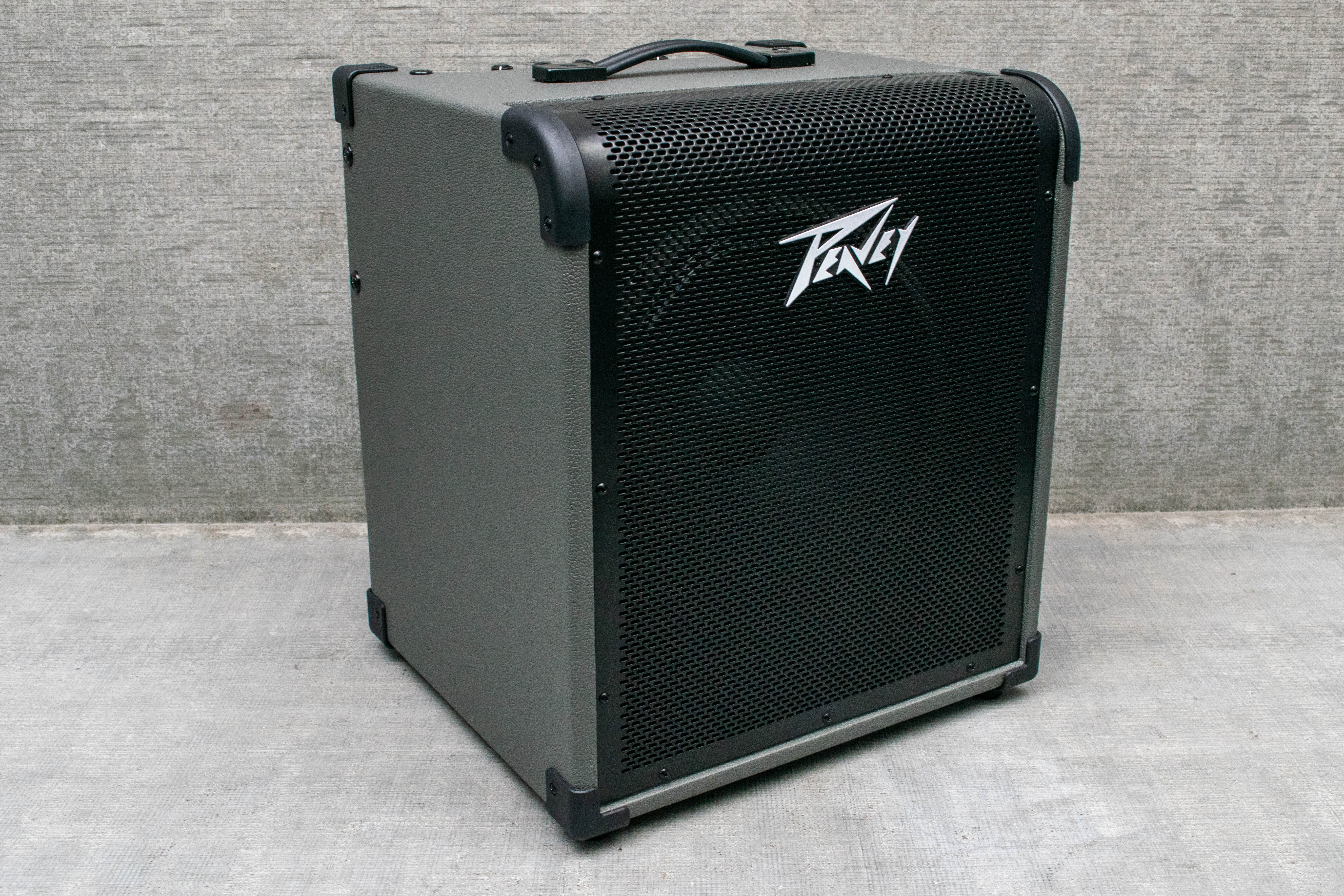 Used Peavey Max 150 Bass Combo