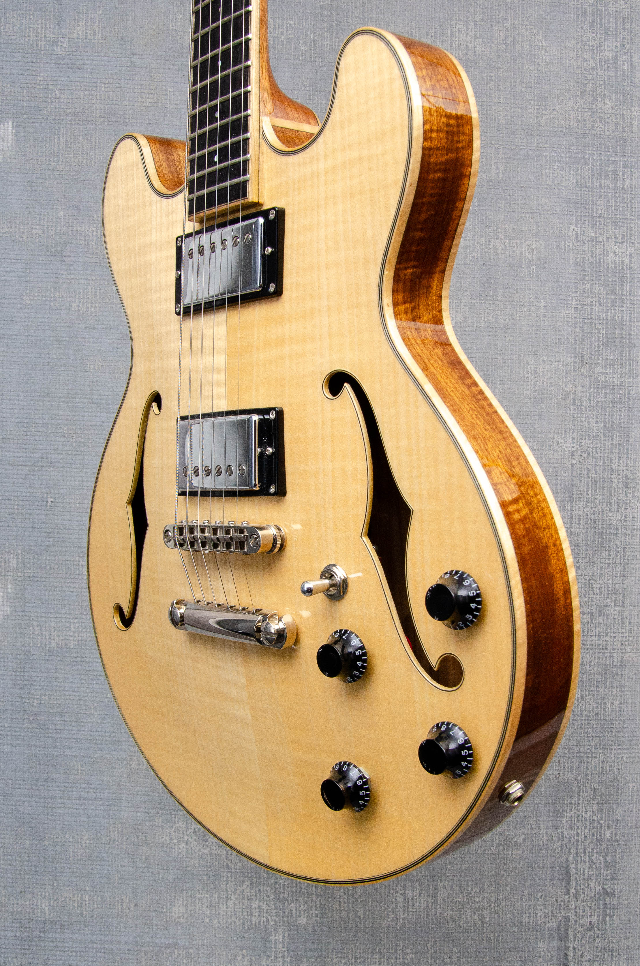 Used Eastman T184MX-BD Blonde