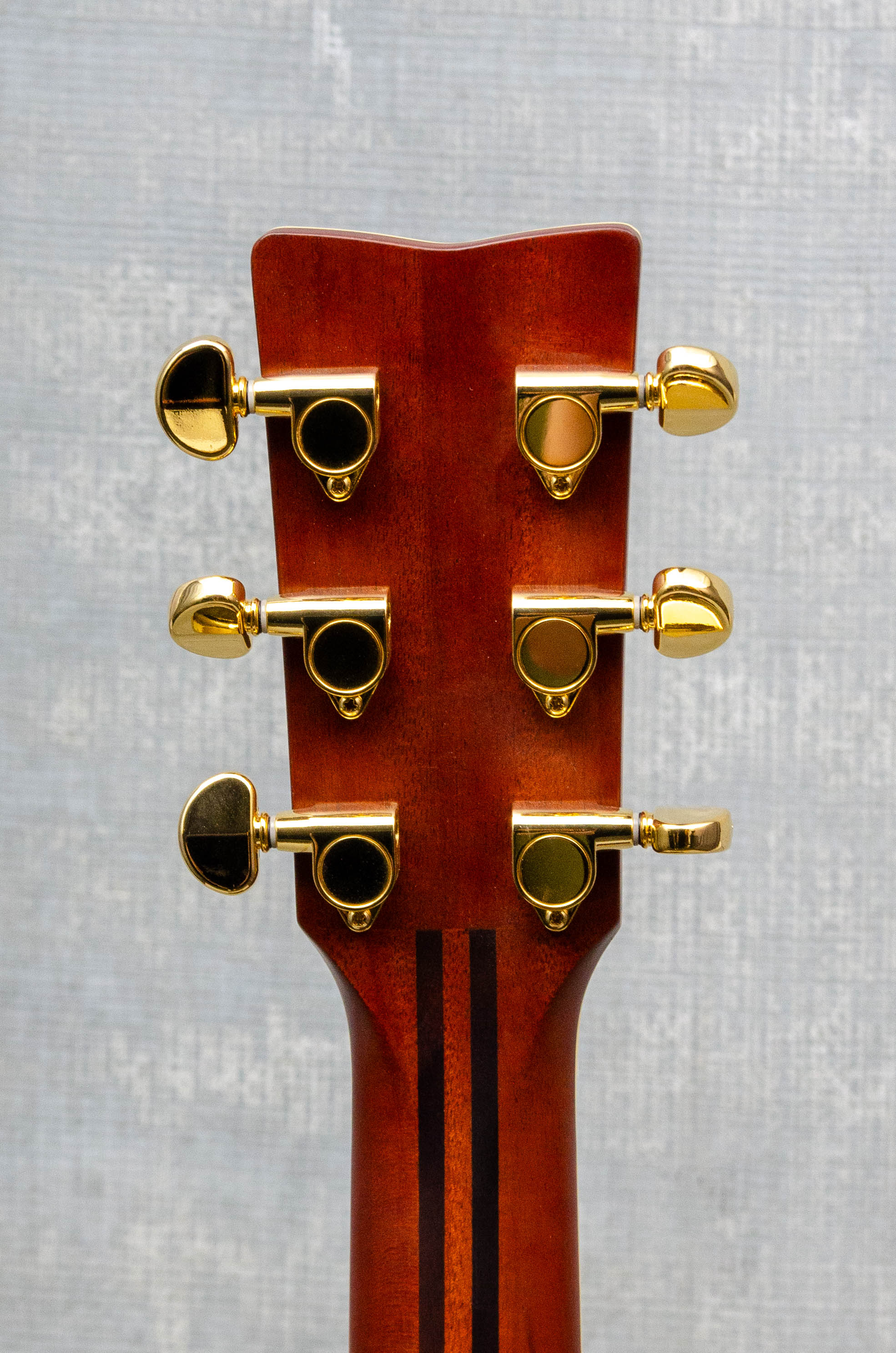 Yamaha LS16 Acoustic-Electric Concert Guitar