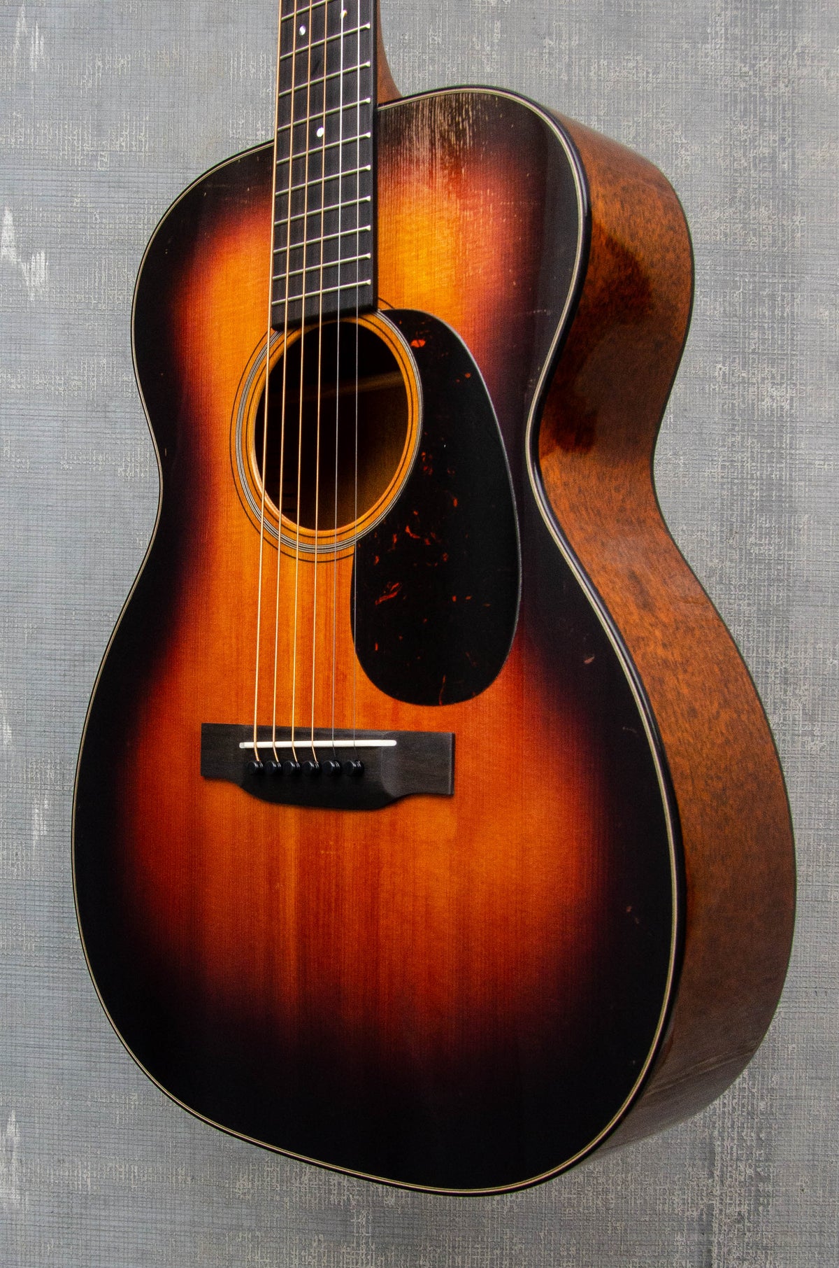 Martin 00-18 Joe Bonamassa Signature 00-14 Fret Acoustic