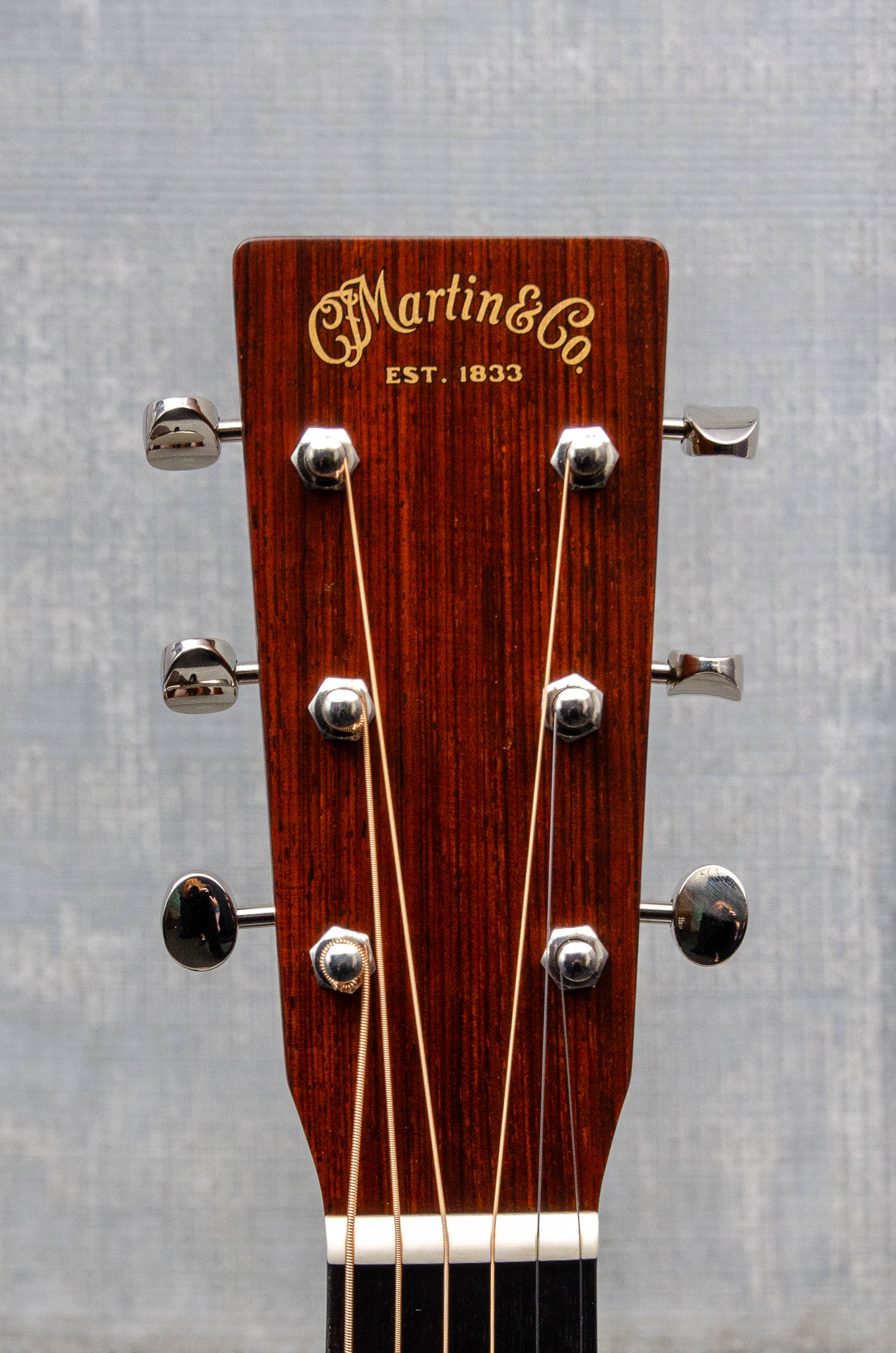 Martin 00-18 Joe Bonamassa Signature 00-14 Fret Acoustic