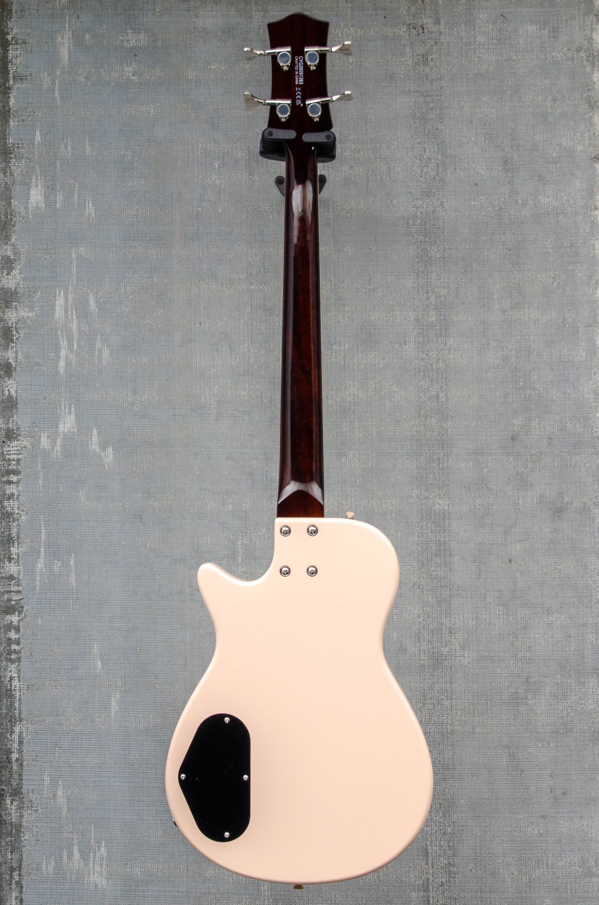 Gretsch Streamliner™ Jet™ Club Bass Single-Cut, Laurel Fingerboard, Shell Pink (SN 283)