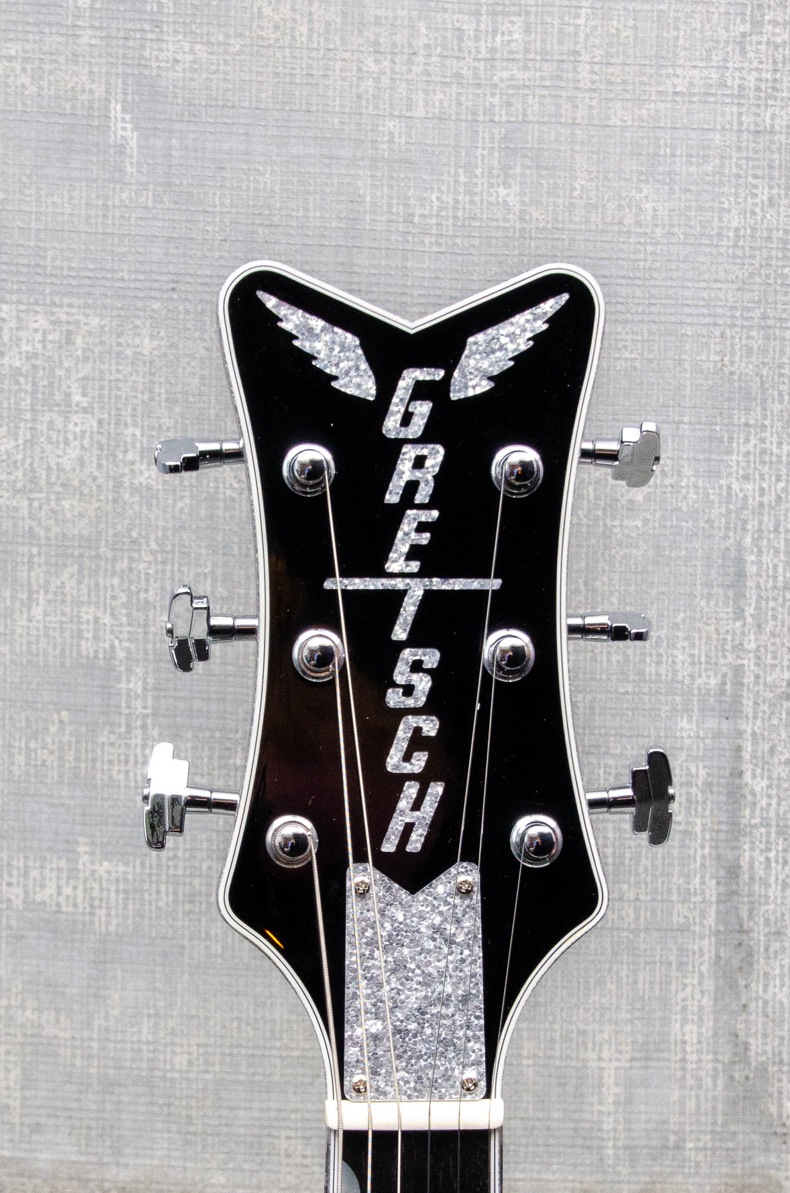 Gretsch G6134T-58 Limited Edition Penguin with String-Thru Bigsby Light Blue Pearl