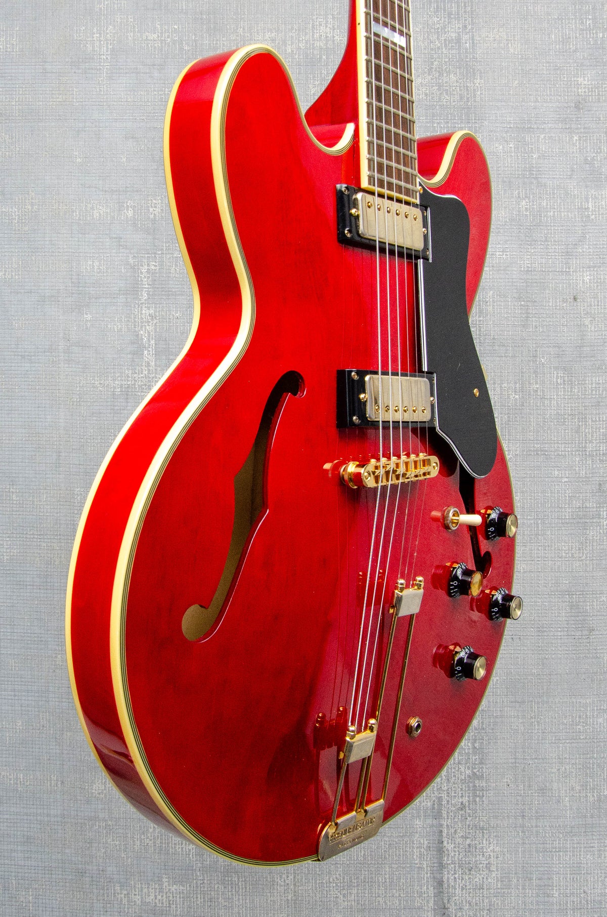 Used Epiphone '62 Sheraton Reissue (w/ Case)