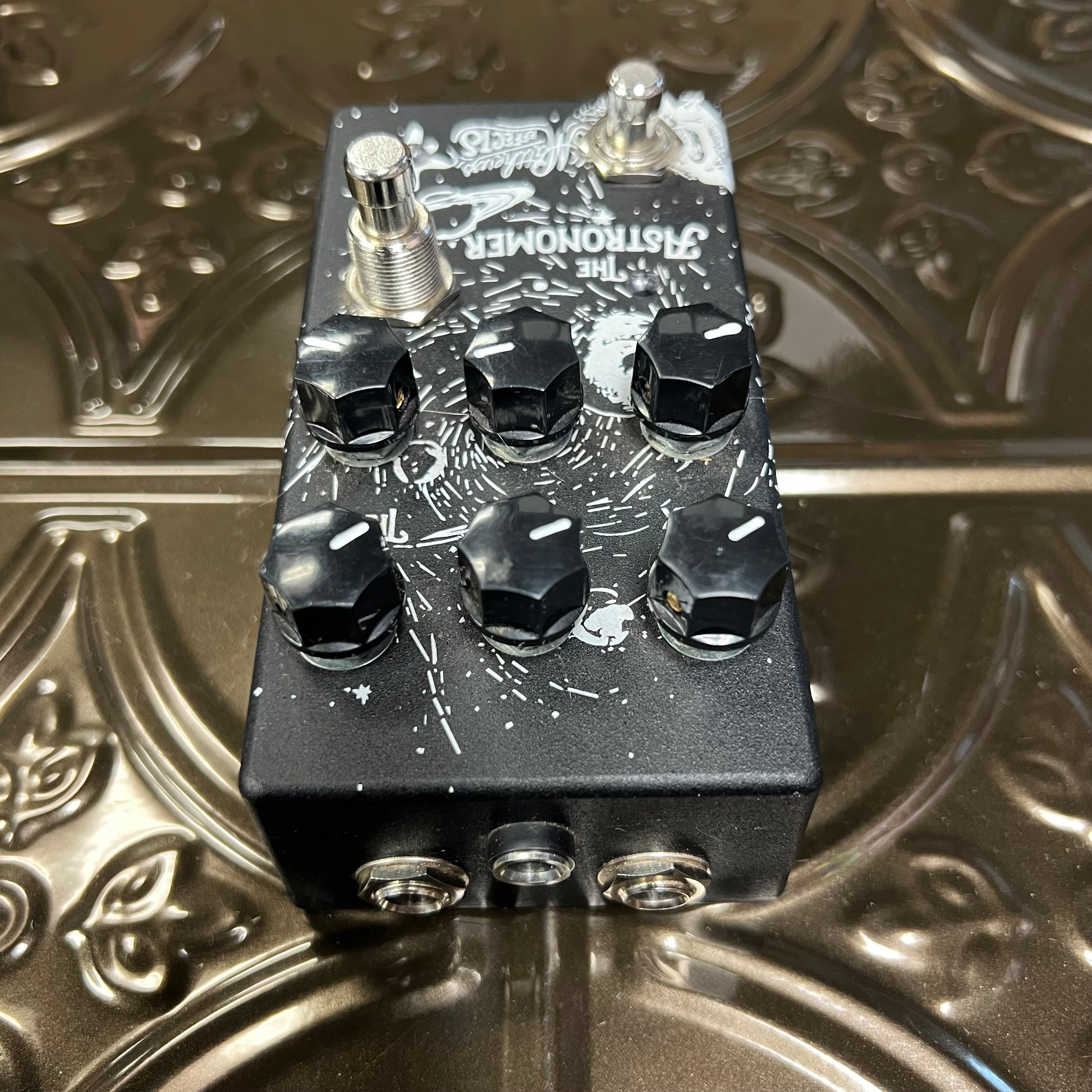 Used Matthews Effects Astronomer Celestial Reverb V1 w/box
