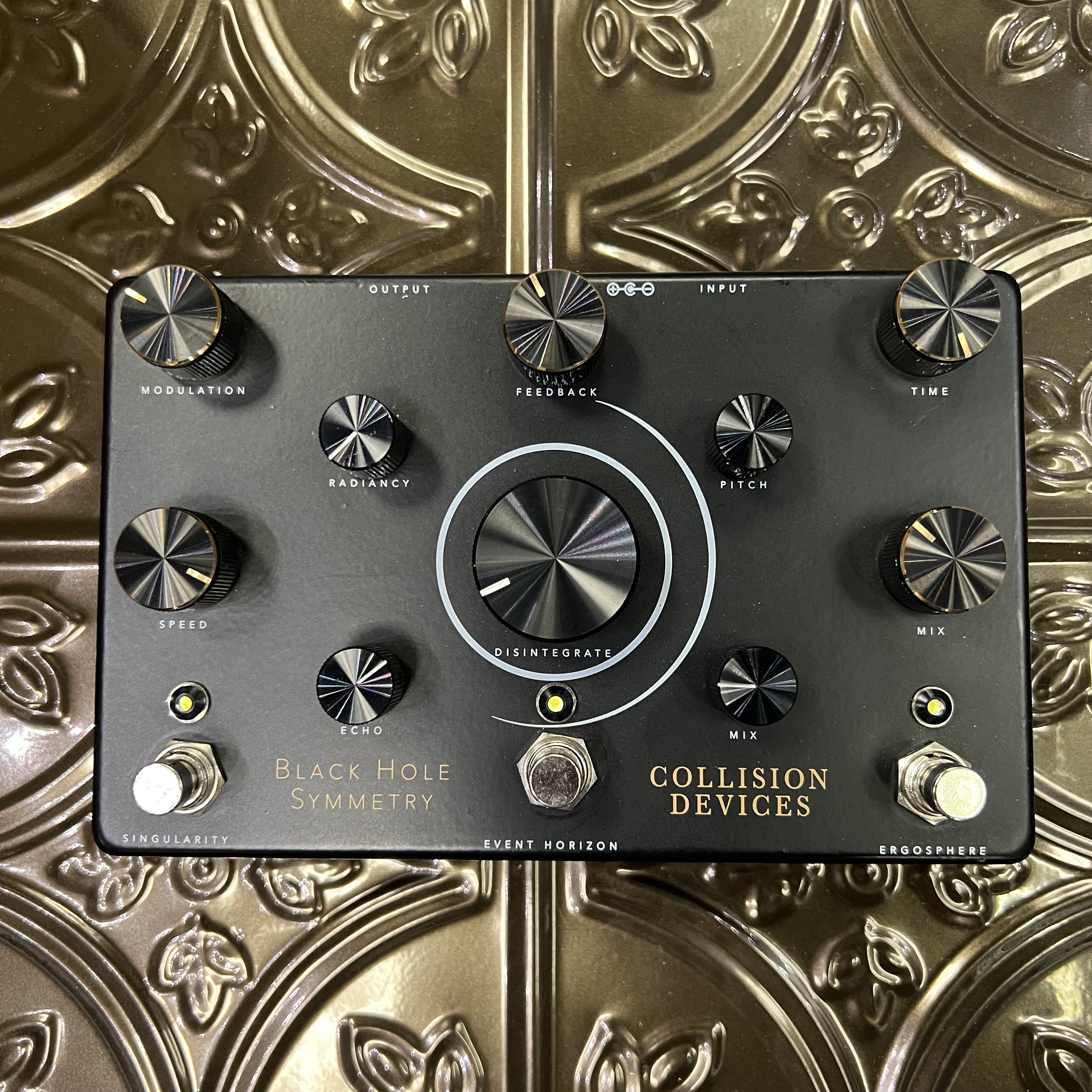 Used Collision Devices Black Hole Symmetry