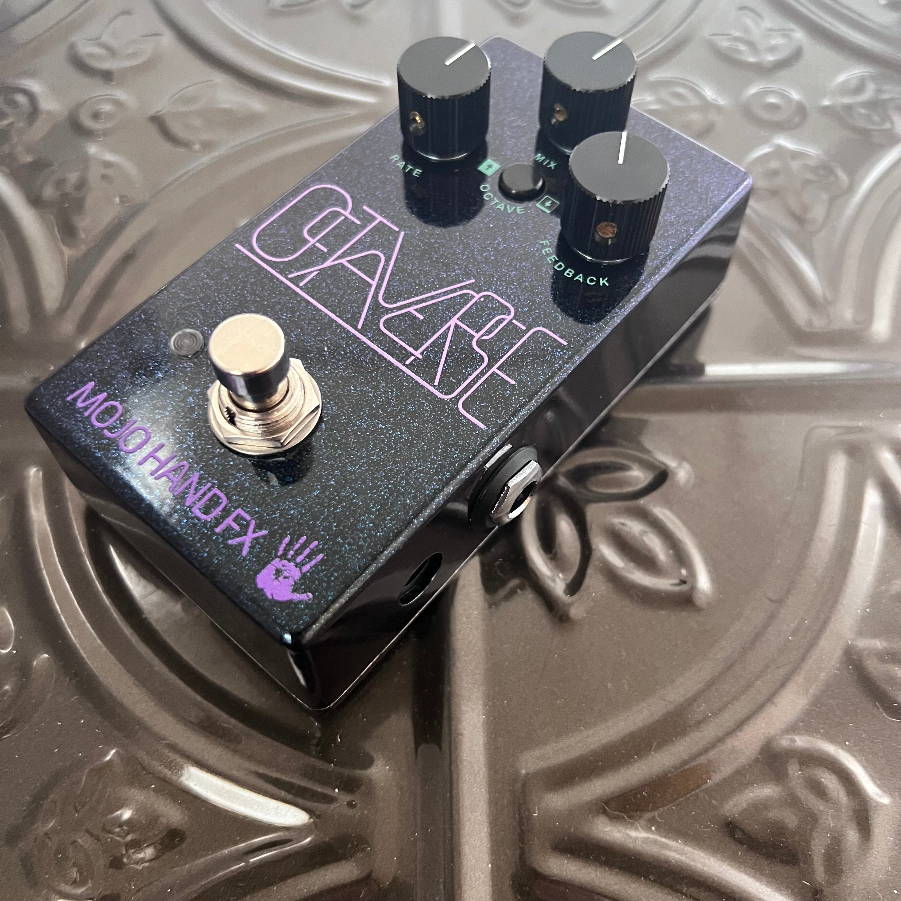 Mojo Hand FX Octaverse - Reverse Octave Delay Open Box