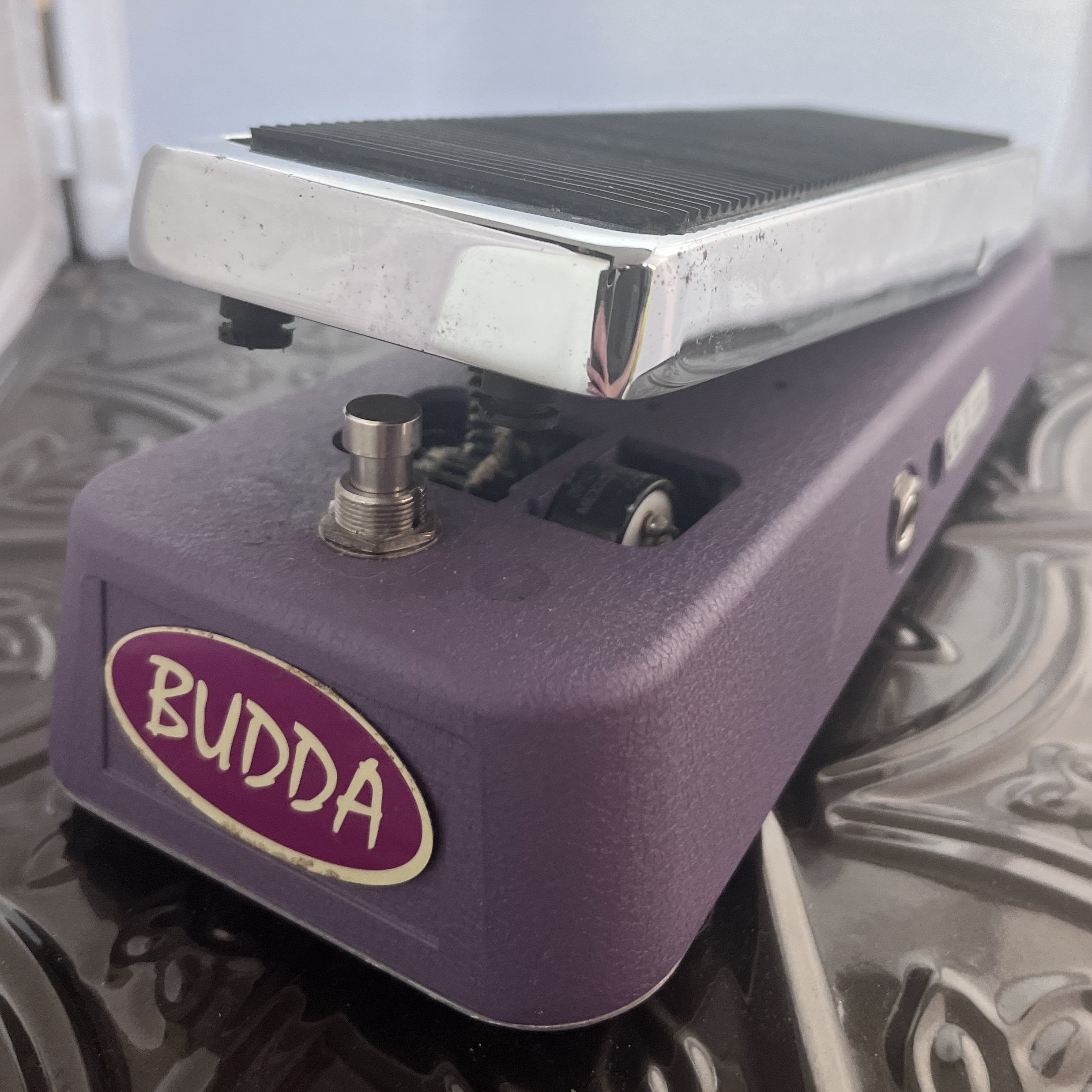 Used Budda Bud-Wah Red/Chrome Label w/o box