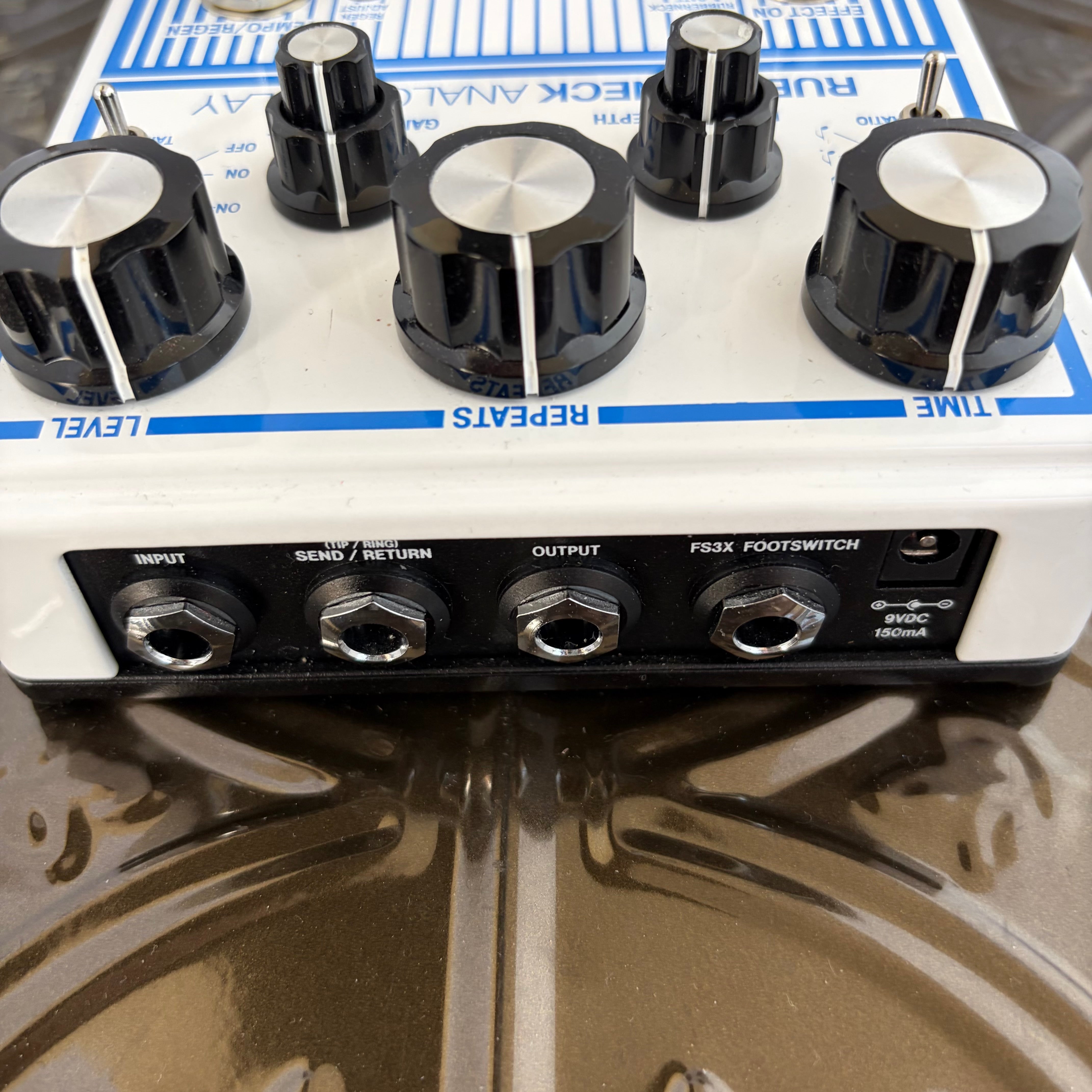 Used DOD Rubberneck Analog Delay Pedal