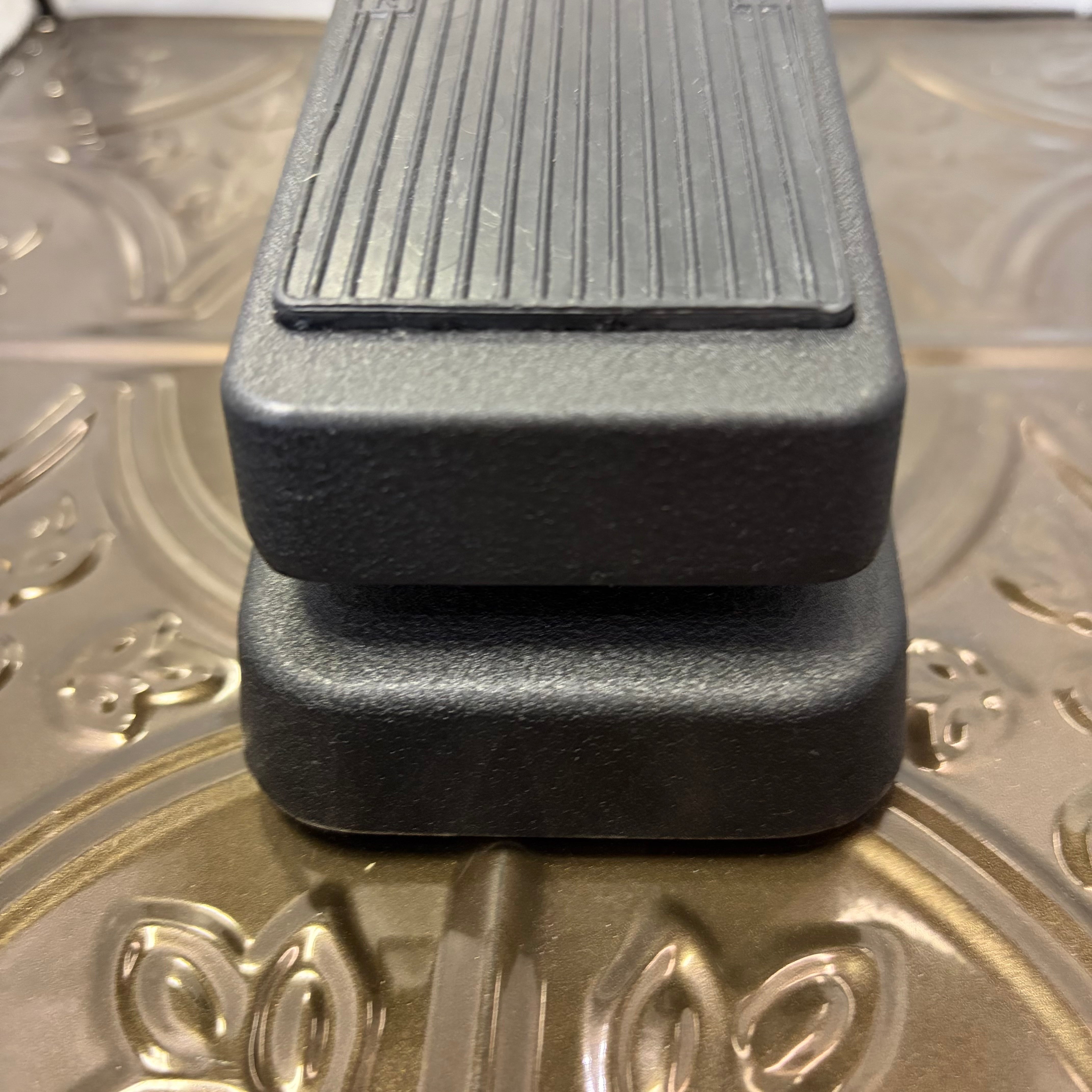 Used Dunlop Cry Baby Wah w/o box