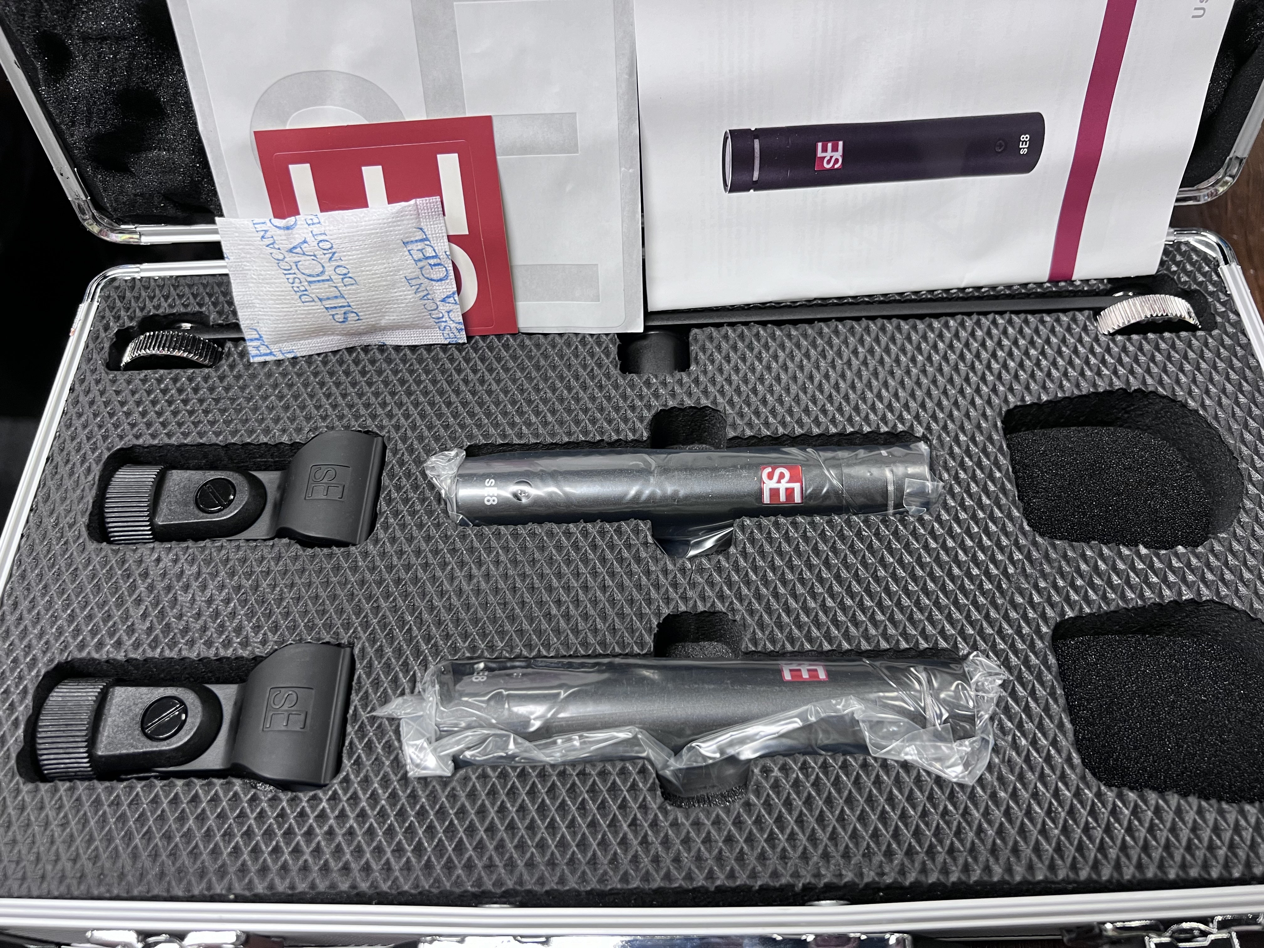 sE Electronics sE8 Small-diaphragm (Matched Pair) Condenser Microphone (Dented Case)