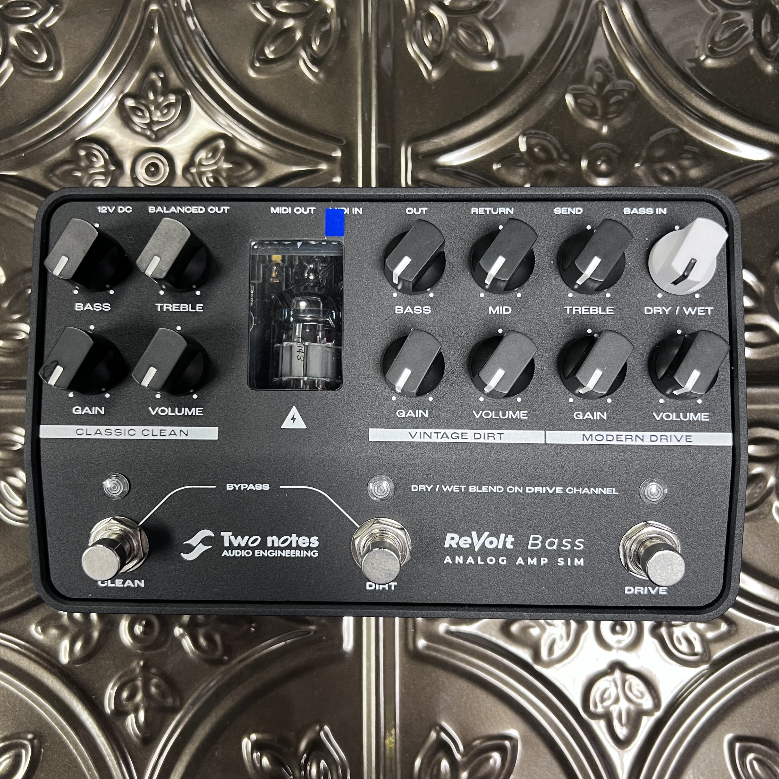 Used Two Notes ReVolt Bass Analog Amp Simulator