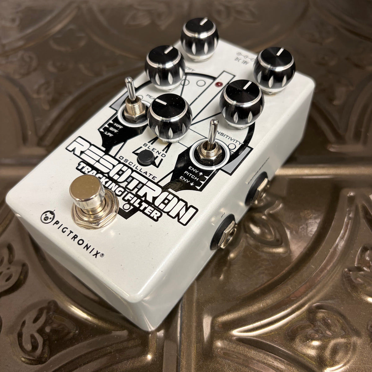 Used Pigtronix Resotron Analog Filter Synth w/ box