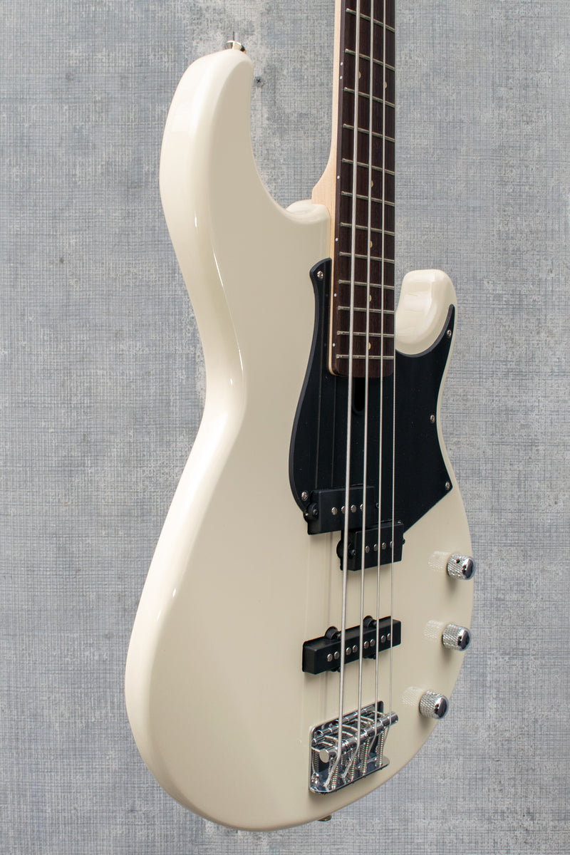 Yamaha BB234 Bass Vintage White
