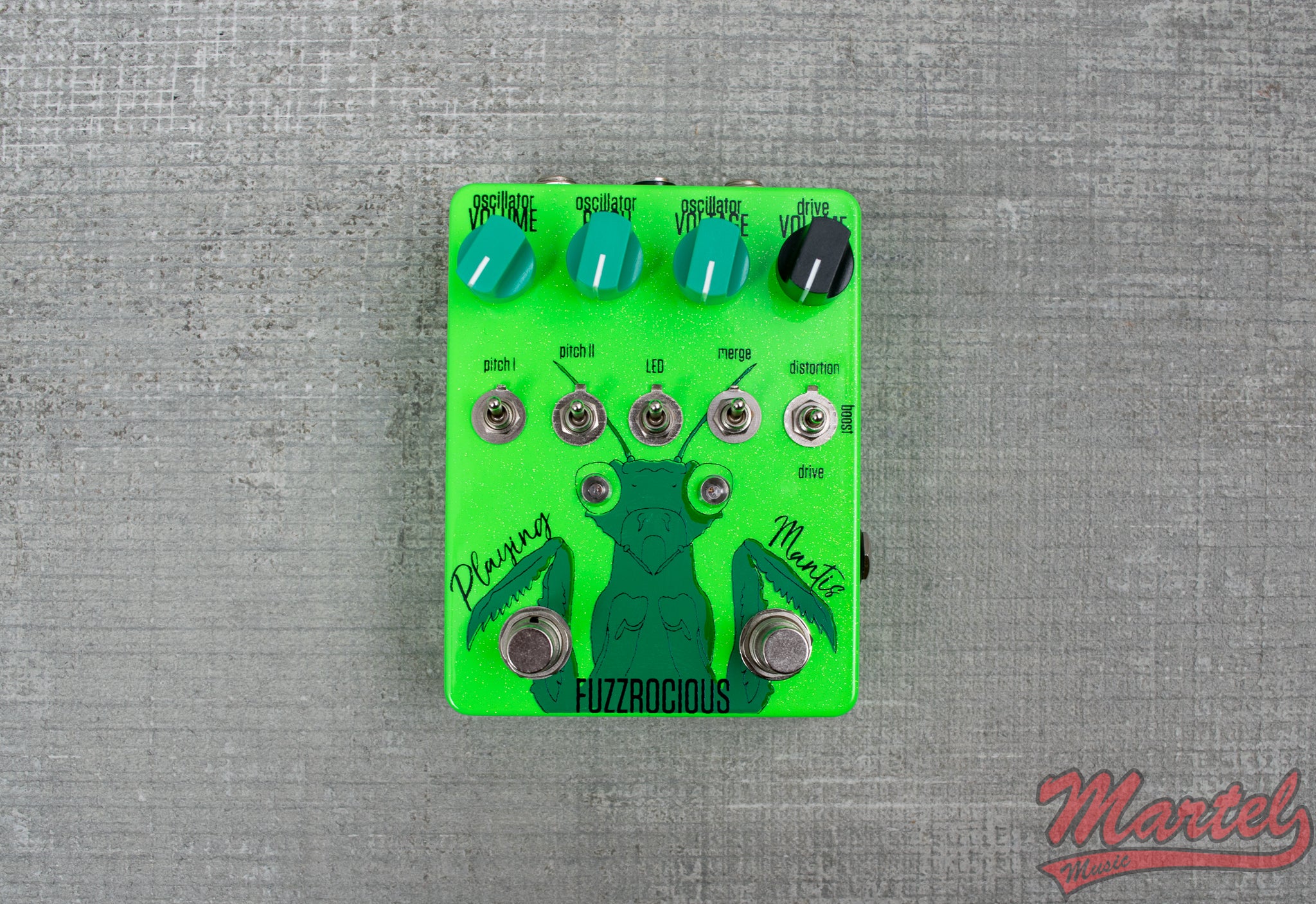 Fuzzrocious Playing Mantis Drive/Oscillator