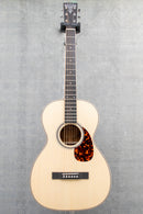 Larrivee OO-40 Mint