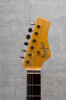 Maghini Guitars Satellite Candy Apple Red