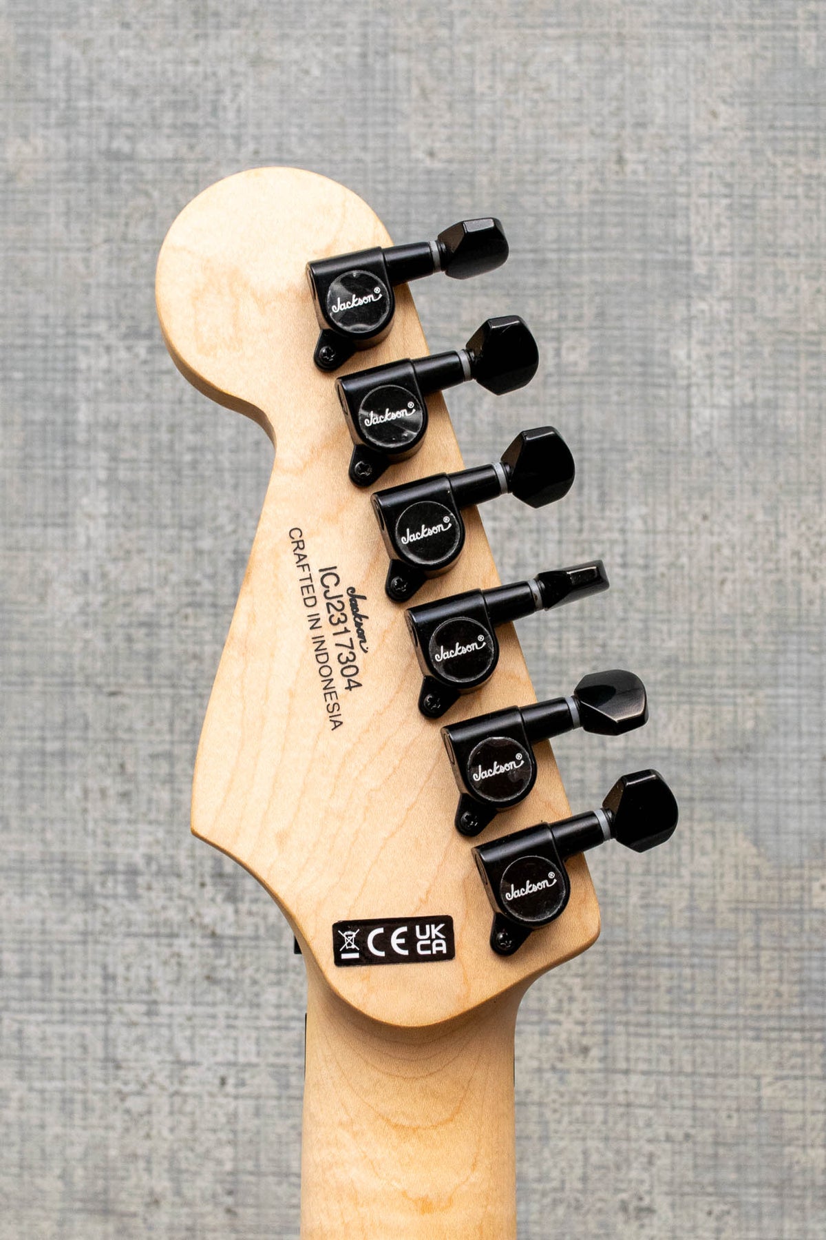 Jackson X Series Signature Adrian Smith SDXM Snow White with White Pic