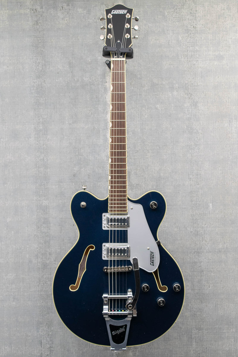 Gretsch G5622T Electromatic Center Block Double-Cut with Bigsby Midnight Sapphire