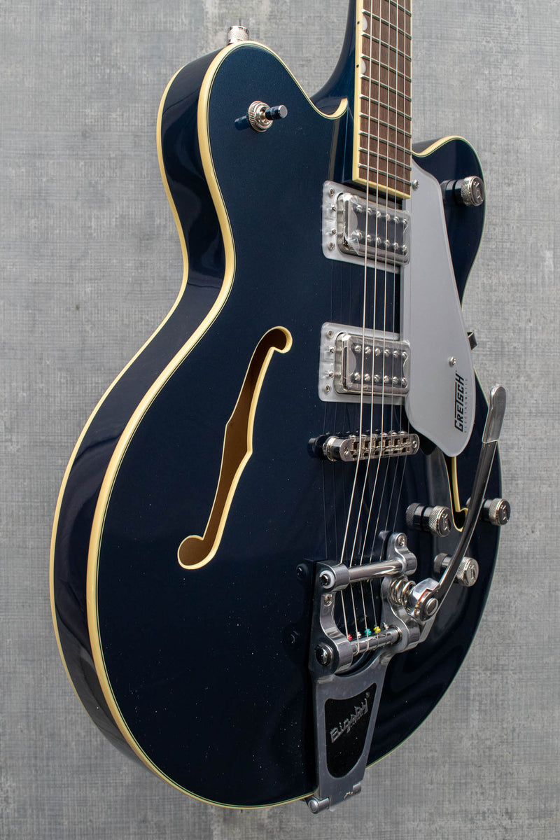 Gretsch G5622T Electromatic Center Block Double-Cut with Bigsby Midnight Sapphire