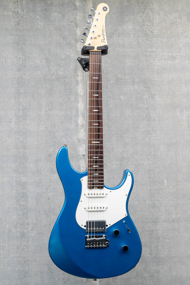 Yamaha Pacifica PACS+ 12 SB Sparkle Blue