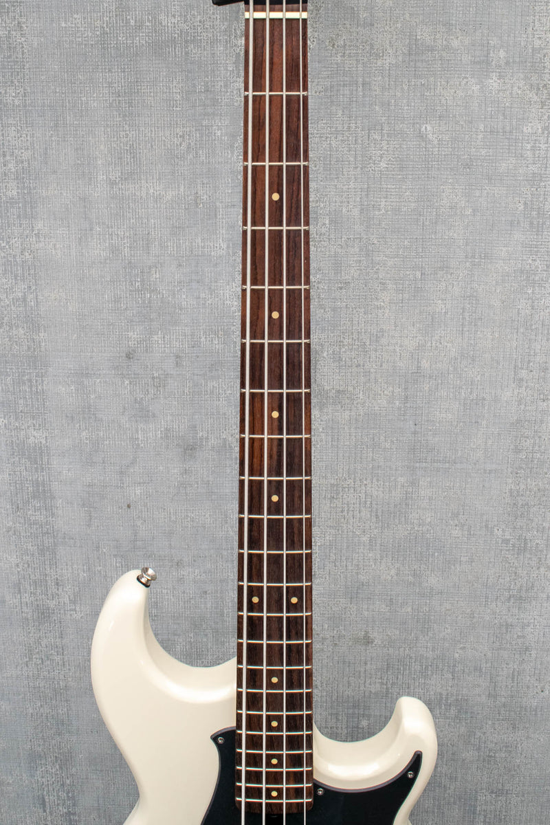 Yamaha BB234 Vintage White Bass