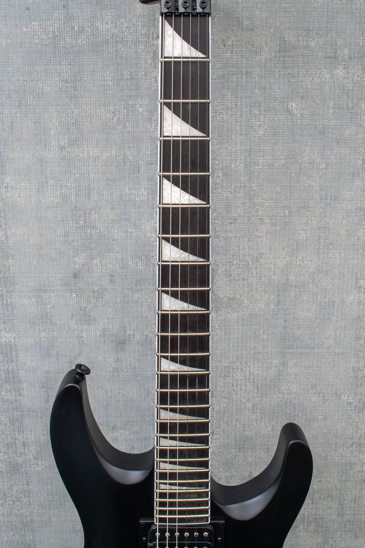Jackson JS Series Dinky Arch Top JS32 DKA Satin Black