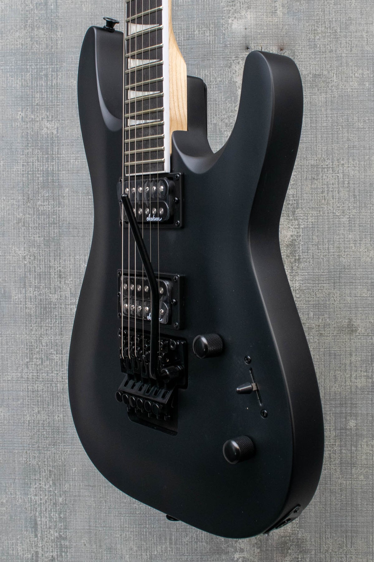 Jackson JS Series Dinky Arch Top JS32 DKA Satin Black