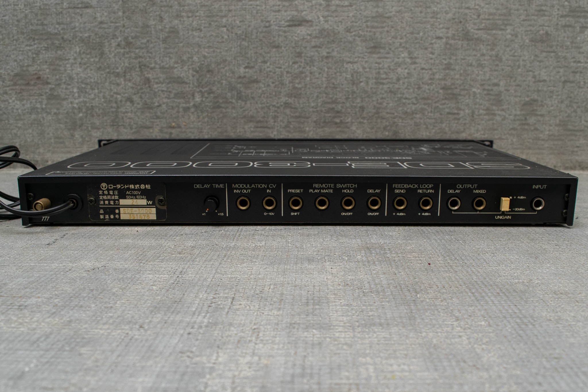 Used Roland SDE 3000 Digital Delay