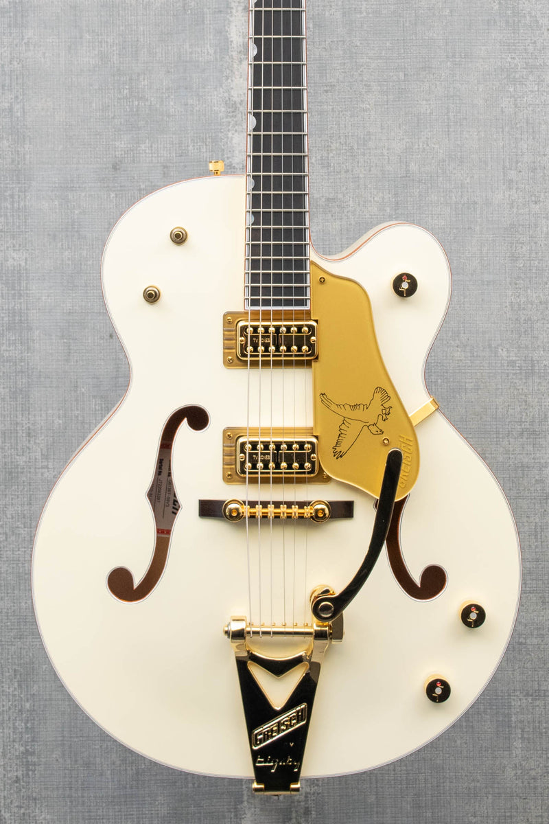 Used Gretsch G6136T-59 Vintage Select Edition '59 Falcon Hollow Body with Bigsby Vintage White