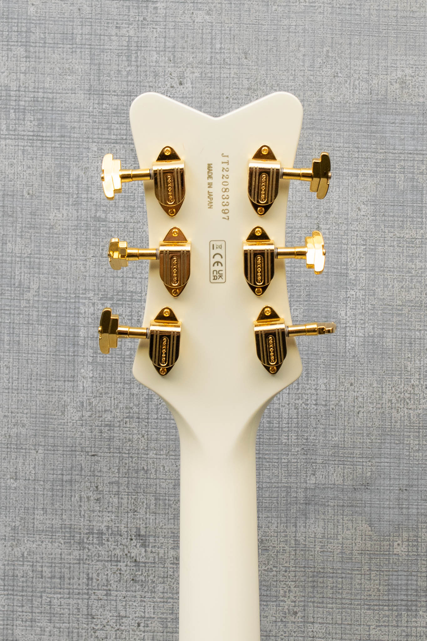 Used Gretsch G6136T-59 Vintage Select Edition '59 Falcon Hollow Body with Bigsby Vintage White