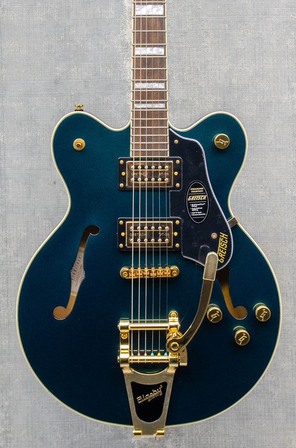 Gretsch G2622TG Streamliner™ Center Block Double-Cut with Bigsby® LTD, Laurel Fingerboard, Broad’Tron™ BT-3S Pickups Midnight Sapphire