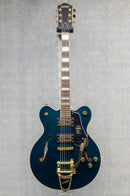 Gretsch G2622TG Streamliner™ Center Block Double-Cut with Bigsby® LTD, Laurel Fingerboard, Broad’Tron™ BT-3S Pickups Midnight Sapphire