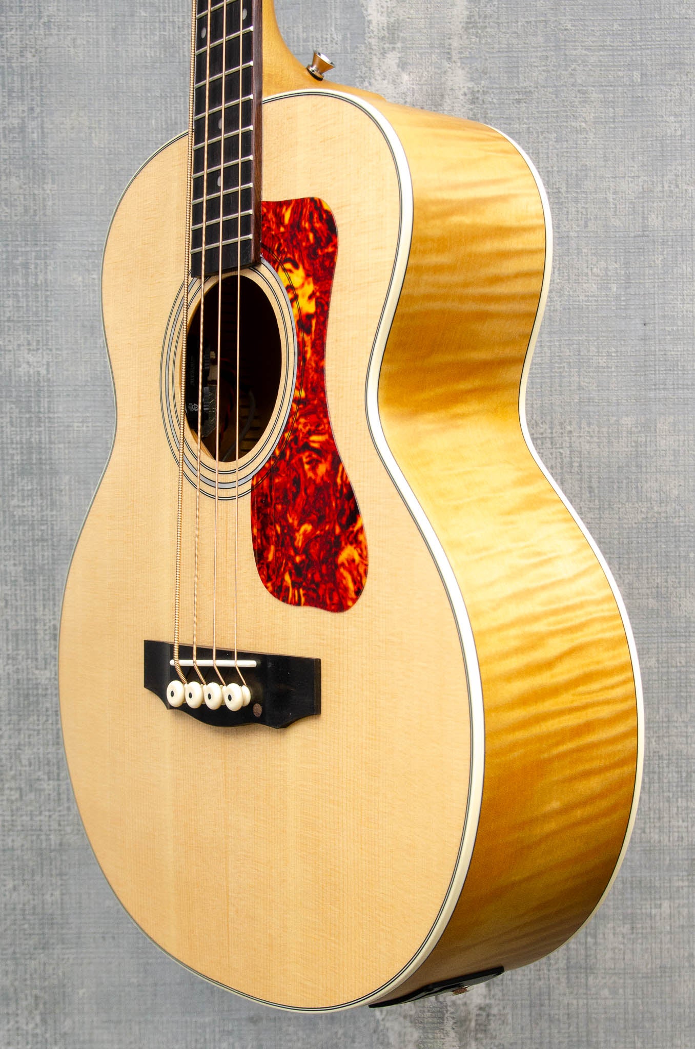Guild Jumbo Junior Bass E MINT