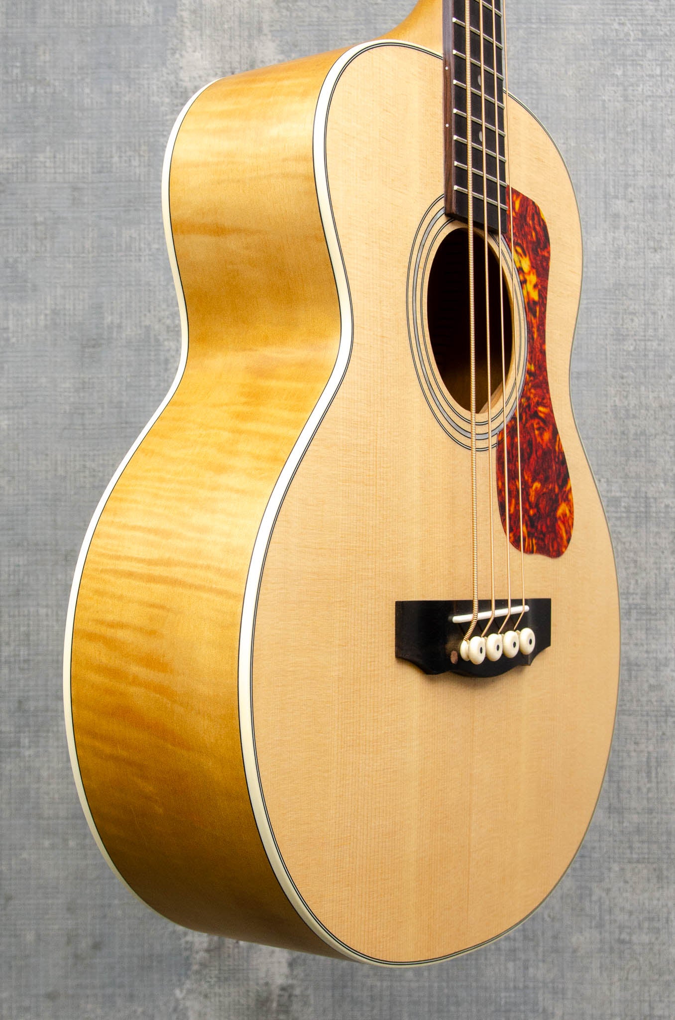 Guild Jumbo Junior Bass E MINT