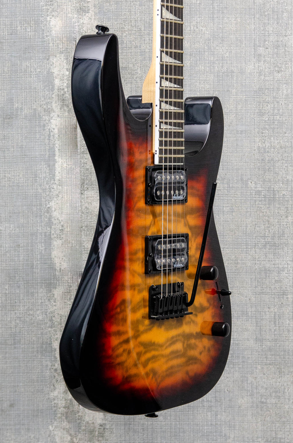 jackson dinky tobacco burst JS32RT Electric Guitar a masterpiece crafted with a poplar body and an exquisite quilt maple art grain top Jackson Pro Dinky DK2Q HT