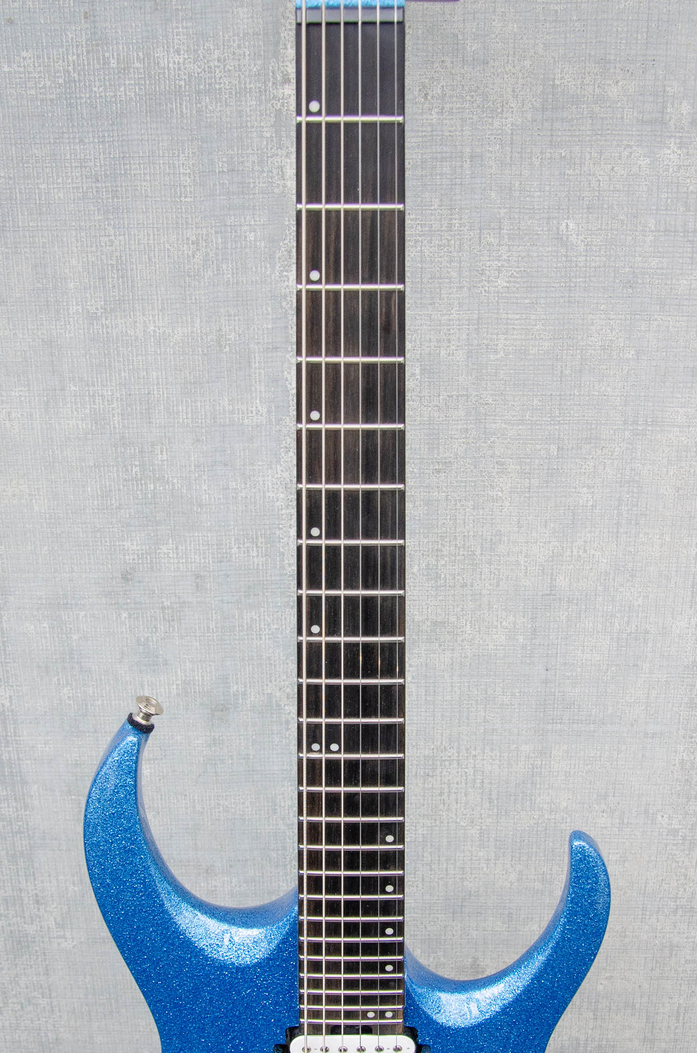 Jackson  Pro Series Signature Misha Mansoor Juggernaut HT6 Blue Sparkle MINT