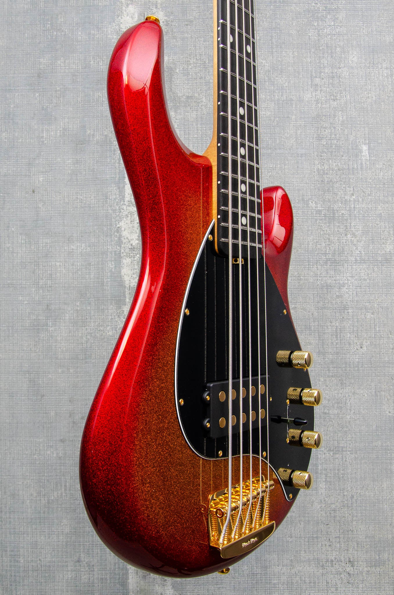Ernie Ball Music Man StingRay 5H Special Cherry Punch