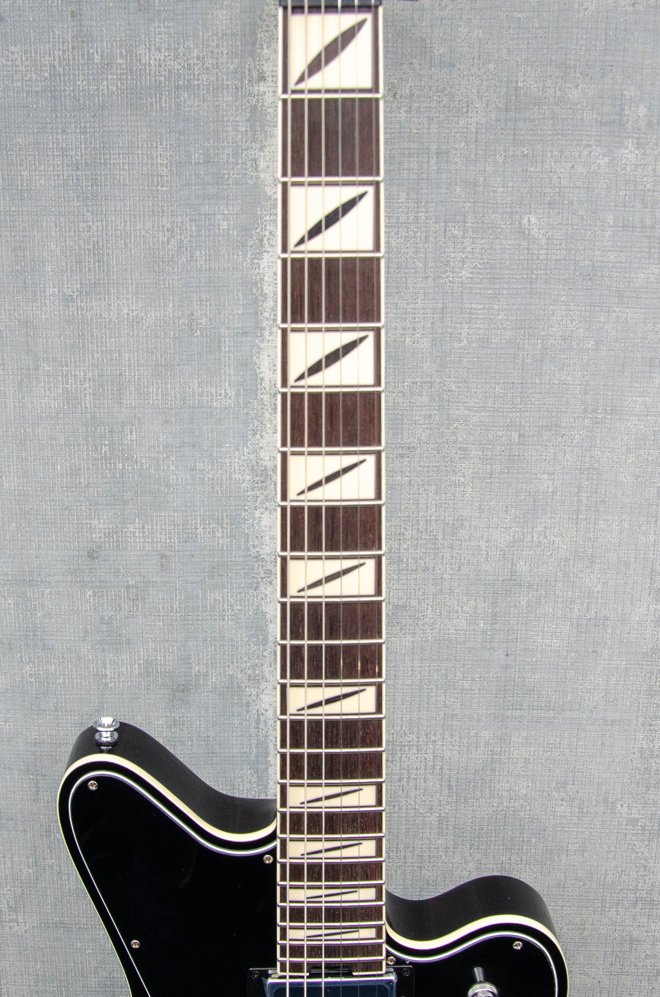 Used Jackson Pro Series Signature Lee Malia LM-87 Open Pore Black