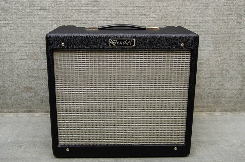 Used Fender Blues Junior 15-Watt Combo - Black